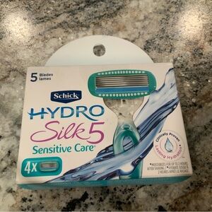 Schick Hydro Silk 5 Razor Blades